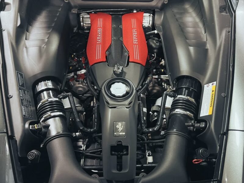 FERRARI 488 3.9 GTB Carbon